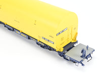 Load image into Gallery viewer, HO Brass CON OMI - Overland Models, Inc. CSXT - CSX Transportation NASA Shuttle Solid Rocket Motor Rail Car Factory Painted No. 600513