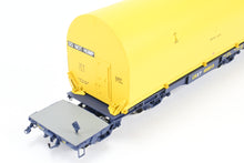 Load image into Gallery viewer, HO Brass CON OMI - Overland Models, Inc. CSXT - CSX Transportation NASA Shuttle Solid Rocket Motor Rail Car Factory Painted No. 600513