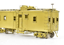 Load image into Gallery viewer, HO Brass key Imports ATSF - Santa Fe Caboose "Hollywood" Way Car with Open Air Seats