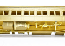 Load image into Gallery viewer, HO Brass W&R Enterprises NP - Northern Pacific Arch Window Coach Nos. 1370 - 1379