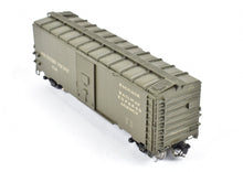 Load image into Gallery viewer, HO Brass Beaver Creek SP - Southern Pacific B-50-24 Express Boxcar No. 5749 FP