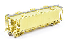 Load image into Gallery viewer, HO Brass OMI - Overland Models, Inc. CPR - Canadian Pacific Slab Side Covered Hopper