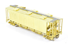 Load image into Gallery viewer, HO Brass OMI - Overland Models, Inc. CPR - Canadian Pacific Slab Side Covered Hopper