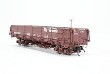 Load image into Gallery viewer, HOn3 Blackstone Models D&RGW - Denver & Rio Grande Western Drop Bottom Gondola Flying Grande Herald No. 845