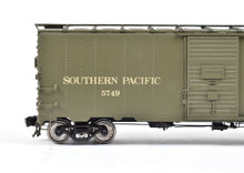 Load image into Gallery viewer, HO Brass Beaver Creek SP - Southern Pacific B-50-24 Express Boxcar No. 5749 FP