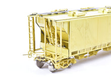 Load image into Gallery viewer, HO Brass OMI - Overland Models, Inc. CPR - Canadian Pacific Slab Side Covered Hopper