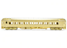 Load image into Gallery viewer, HO Brass W&R Enterprises NP - Northern Pacific Arch Window Coach Nos. 1206 - 1227