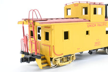 Load image into Gallery viewer, O Brass U.S. Hobbies UP - Union Pacific CA-4 Steel Cupola Caboose CP No. 3821