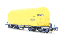 Load image into Gallery viewer, HO Brass CON OMI - Overland Models, Inc. CSXT - CSX Transportation NASA Shuttle Solid Rocket Motor Rail Car Factory Painted No. 600514