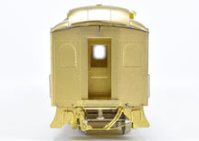Load image into Gallery viewer, HO Brass W&R Enterprises NP - Northern Pacific Arch Window Coach Nos. 1206 - 1227