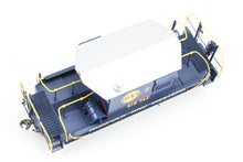 Load image into Gallery viewer, HO Brass OMI - Overland Models, Inc. N&W - Norfolk & Western R-1 Transfer Caboose Factory Painted No. 518742