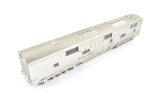 Load image into Gallery viewer, HO Brass CIL - Challenger Imports CB&Q - Burlington Route EMD E5 A/B Set FP 9912A "Silver Meteor"