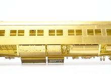 Load image into Gallery viewer, HO Brass Oriental Limited GN - Great Northern Heavyweight Coach #990-995