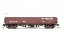 Load image into Gallery viewer, HOn3 Blackstone Models D&RGW - Denver & Rio Grande Western Drop Bottom Gondola Flying Grande Herald No. 882