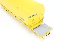 Load image into Gallery viewer, HO Brass CON OMI - Overland Models, Inc. UP - Union Pacific NASA Shuttle Solid Rocket Motor Rail Car Factory Painted No. 50027