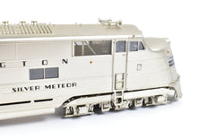 Load image into Gallery viewer, HO Brass CIL - Challenger Imports CB&Q - Burlington Route EMD E5 A/B Set FP 9912A "Silver Meteor"