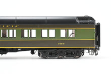 Load image into Gallery viewer, HO Brass CIL - Challenger Imports NP - Northern Pacific HW Dining Car Factory Painted Pine Tree No. 1693
