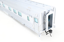 Load image into Gallery viewer, O Atlas “O" CB&Q/D&RGW/WP California Zephyr Dome Lounge Observation Car WP - Western Pacific “Silver Crescent”