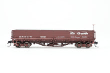 Load image into Gallery viewer, HOn3 Blackstone Models D&RGW - Denver & Rio Grande Western Drop Bottom Gondola Flying Grande Herald No. 899