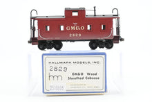 Load image into Gallery viewer, HO Brass Hallmark Models GM&O - Gulf Mobile & Ohio Wood Sheathed Caboose Custom Painted No. 2829 w/ Light Weathering