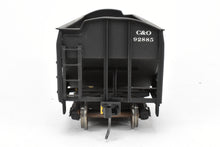 Load image into Gallery viewer, O Brass Max Gray C&O – Chesapeake & Ohio ACF Welded 70-Ton Tripple Hopper Custom Painted 92885