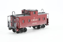 Load image into Gallery viewer, HO Brass Hallmark Models GM&O - Gulf Mobile & Ohio Wood Sheathed Caboose CP No. 2829 w/ Light Weathering