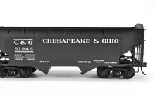 Load image into Gallery viewer, O Scale Brass US Hobbies C&O - Chesapeake & Ohio Offset Side Twin Hopper W/Peaked Ends CP No. 51245