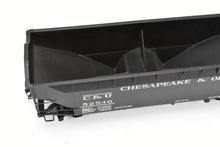Load image into Gallery viewer, O Scale Brass US Hobbies C&O - Chesapeake & Ohio Offset Side Twin Hopper W/Peaked Ends CP No. 52546