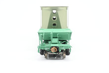 Load image into Gallery viewer, HO Brass Rail Classics PC - Penn Central F-40 Heavy Duty Well Flat Car w/Load Factory Painted No. 768151