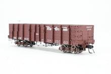 Load image into Gallery viewer, HOn3 Blackstone Models D&RGW - Denver & Rio Grande Western High Side Gondola Flying Grande Herald No. 1039