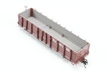 Load image into Gallery viewer, HOn3 Blackstone Models D&RGW - Denver & Rio Grande Western High Side Gondola Flying Grande Herald No. 1039