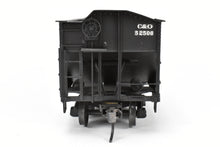 Load image into Gallery viewer, O Scale Brass US Hobbies C&O - Chesapeake & Ohio Offset Side Twin Hopper W/ Peaked Ends CP No. 52506