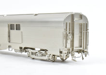 Load image into Gallery viewer, HO Brass W&R Enterprises ATSF - Santa Fe Baggage-Mail Car No's 3404 - 3408