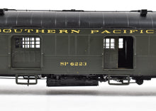 Load image into Gallery viewer, HO Brass PSC - Precision Scale Co. SP - Southern Pacific Harriman CS 60-B-8 Double Door Baggage Car FP #6223