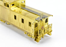 Load image into Gallery viewer, HO Brass OMI - Overland Models, Inc. GN - Great Northern Steel 30' Nos. X256-X268 Side Windows With Tops Rounded