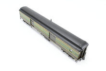 Load image into Gallery viewer, HO Brass W&R Enterprises NP - Northern Pacific Baggage Auto Car Nos. 1587 - 1591 Factory Painted 1946 NCL No. 1589