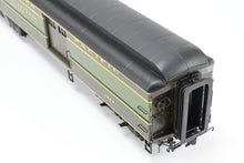 Load image into Gallery viewer, HO Brass W&R Enterprises NP - Northern Pacific Baggage Auto Car Nos. 1587 - 1591 Factory Painted 1946 NCL No. 1589