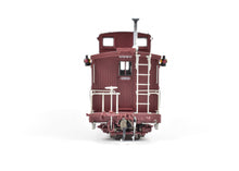 Load image into Gallery viewer, HOn3 Blackstone Models D&RGW - Denver & Rio Grande Western Long Caboose F/P No. 0540