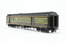 Load image into Gallery viewer, HO Brass W&R Enterprises NP - Northern Pacific Mail & Express Car 1427 - 1430 Factory Painted 1946 NCL No. 1428