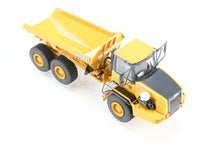 Load image into Gallery viewer, HO Brass CON CMC - Classic Mint Collectibles John Deere 250D Articulated Dump Truck Factory Painted