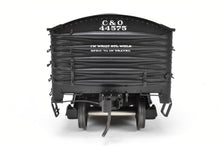 Load image into Gallery viewer, O Brass RYM - Rich Yoder Models C&O - Chesapeake and Ohio 40' Steel 50-Ton Coal Gondola FP No. 44575
