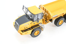 Load image into Gallery viewer, HO Brass CON CMC - Classic Mint Collectibles John Deere 250D Articulated Dump Truck Factory Painted