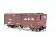 Load image into Gallery viewer, HOn3 Blackstone Models D&RGW - Denver & Rio Grande Western 30’ Economy Door Box Car Flying Grande Herald No. 3083