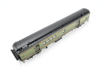 Load image into Gallery viewer, HO Brass W&R Enterprises NP - Northern Pacific Mail & Express Car 1402 - 1421 Factory Painted 1946 NCL No. 1407