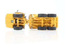 Load image into Gallery viewer, HO Brass CON CMC - Classic Mint Collectibles John Deere 250D Articulated Dump Truck Factory Painted