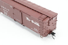 Load image into Gallery viewer, HOn3 Blackstone Models D&RGW - Denver & Rio Grande Western 30’ Economy Door Box Car Flying Grande Herald No. 3083