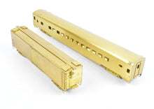 Load image into Gallery viewer, HO Brass NPP - Nickel Plate Products GN - Great Northern 2-Car Passenger Set