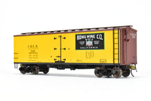 Load image into Gallery viewer, O Red Caboose Various Roads Roma Wine Co. 40 Foot Insulated Boxcar CDLX 293 Built Up Kit FP