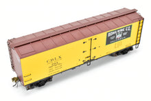 Load image into Gallery viewer, O Red Caboose Various Roads Roma Wine Co. 40 Foot Insulated Boxcar CDLX 293 Built Up Kit FP