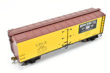 Load image into Gallery viewer, O Red Caboose Various Roads Roma Wine Co. 40 Foot Insulated Boxcar CDLX 293 Built Up Kit FP